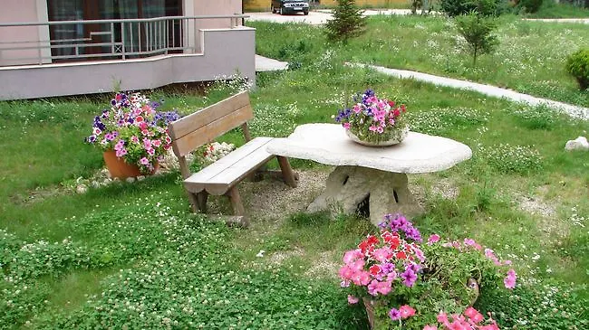 Phoenicia Apartments Baneasa Airport Bucharest 4*,