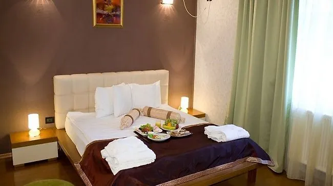 Phoenicia Apartments Baneasa Airport location